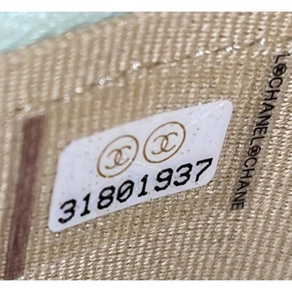 Chanel Pearl Crush Vanity Case With #219348C39B - Picture 6 of 6